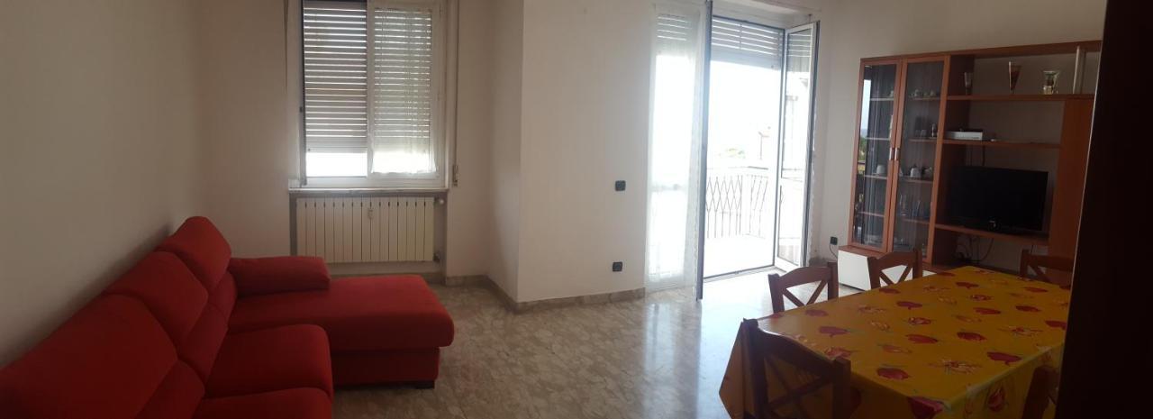 Apartamento Albenga Sul Mare Famiglie Ed Amici Fino 10 Posti Exterior foto