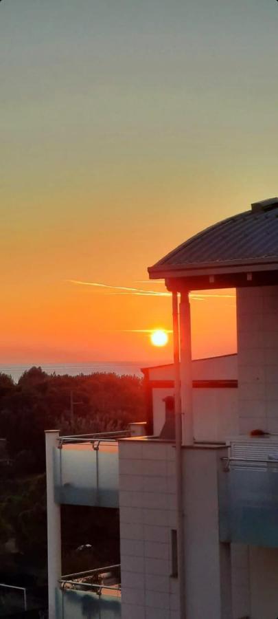 Apartamento Albenga Sul Mare Famiglie Ed Amici Fino 10 Posti Exterior foto